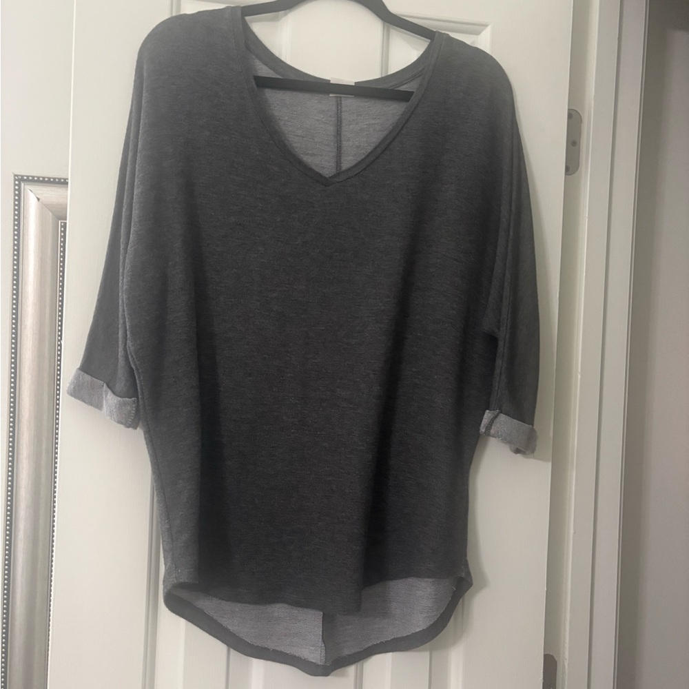 Tresics Charcoal Long Sleeve V-Neck Top